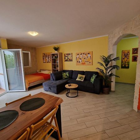 Apartment Lemon & Soul Selce Exteriör bild
